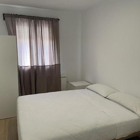 U5 A Estrenar Bien Situado Cerca De Metro Apartment มาดริด ภายนอก รูปภาพ